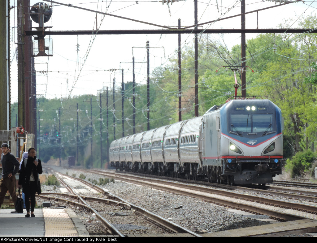 AMTK 648 on train 176